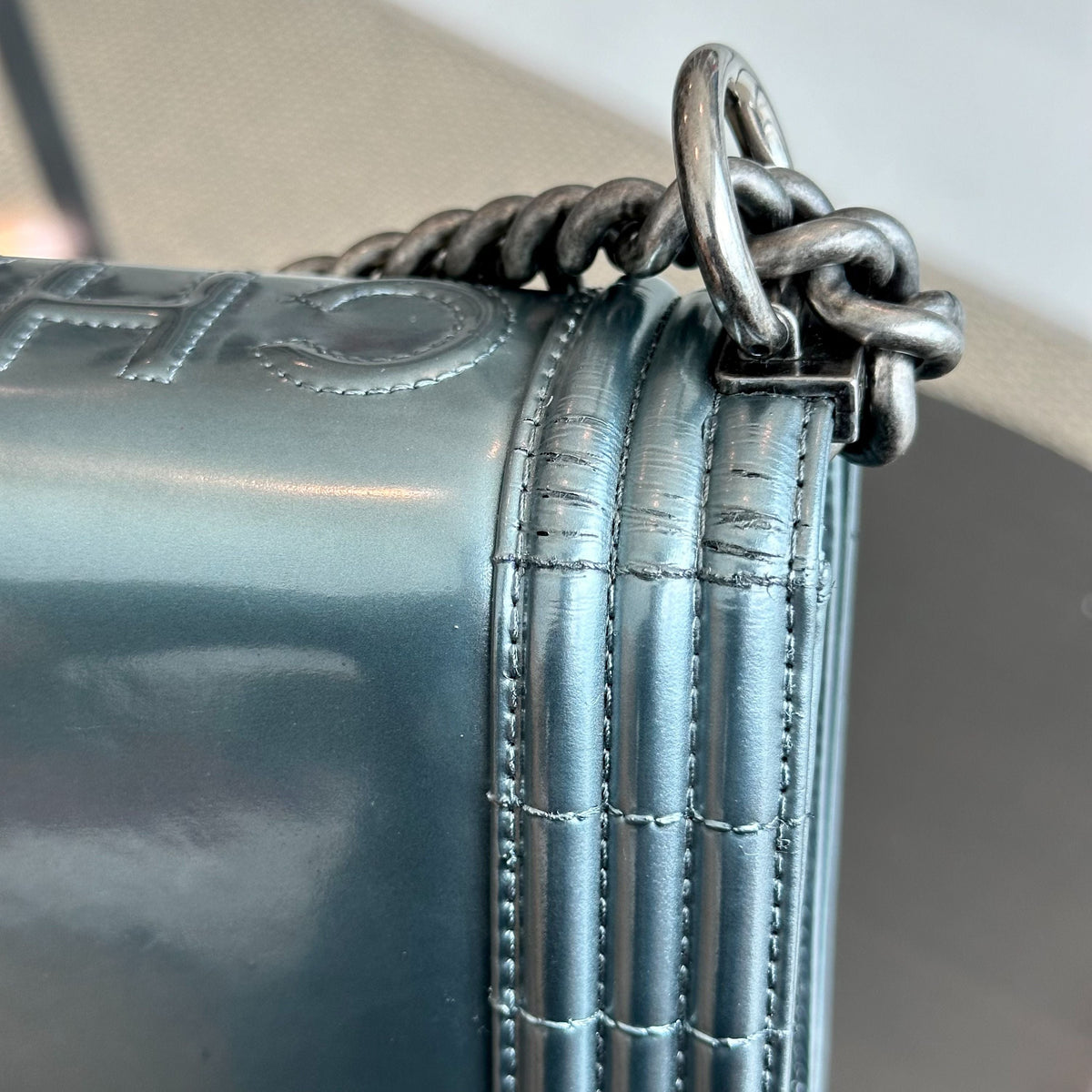 Boy Old Medium 25CM Glazed Calfskin Patent Leather Light Blue SHW No 16
