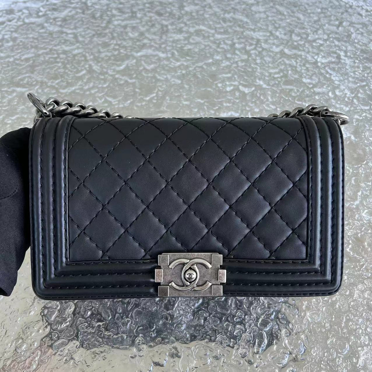 Boy Old Medium 25CM Quilted Calfskin Black Silver Hardware Leboy Series 18