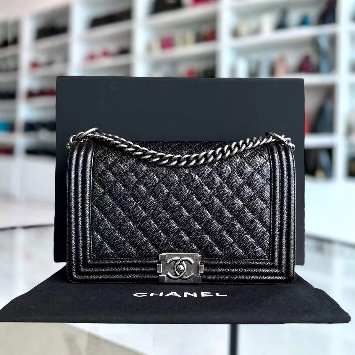 Caviar Boy New Medium 28CM Quilted Grained Calfskin Leboy Black Silver Hardware Series 20