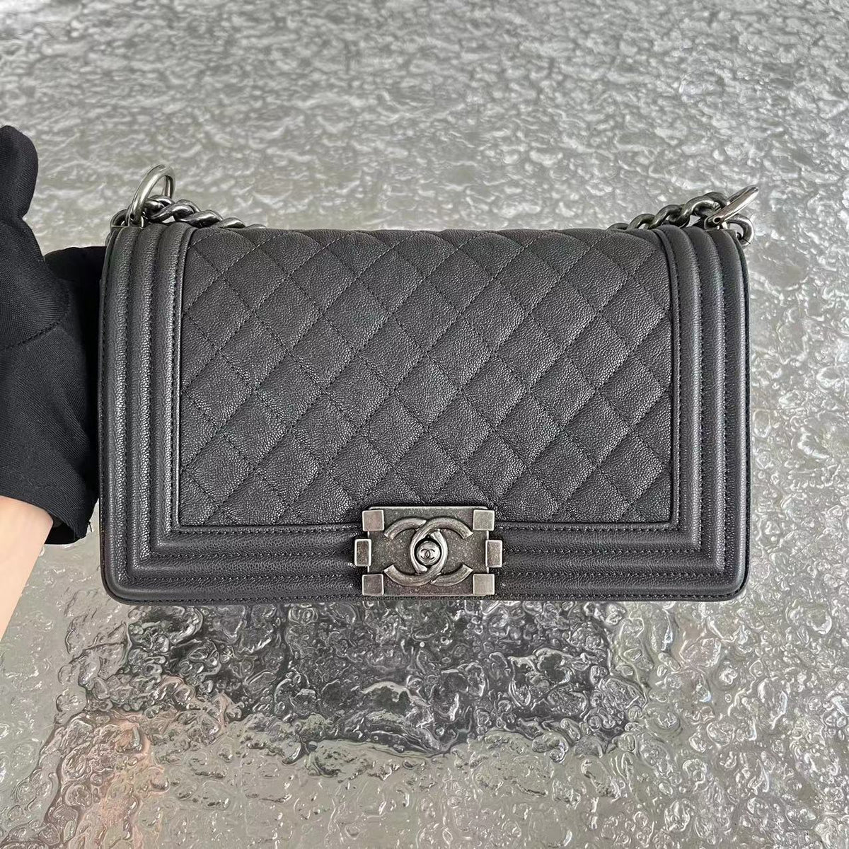 Caviar Boy Old Medium 25CM Quilted Calfskin Dark Grey Gray Silver Hardware Series 26