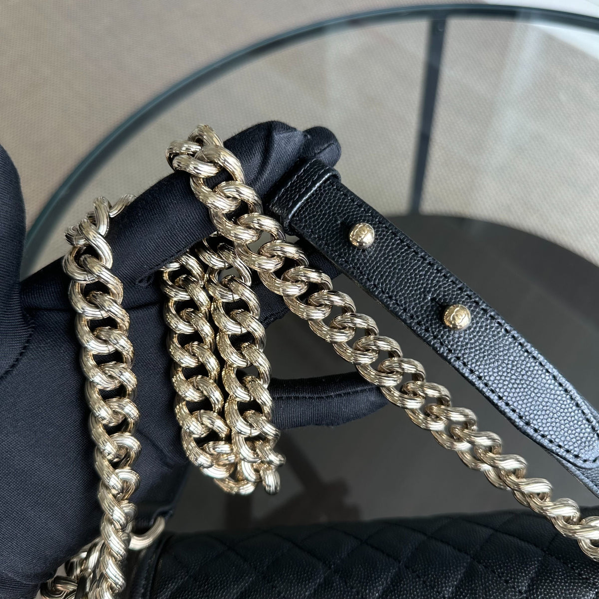 Caviar Boy Old Medium 25CM Quilted Calfskin Leboy Black GHW No 23
