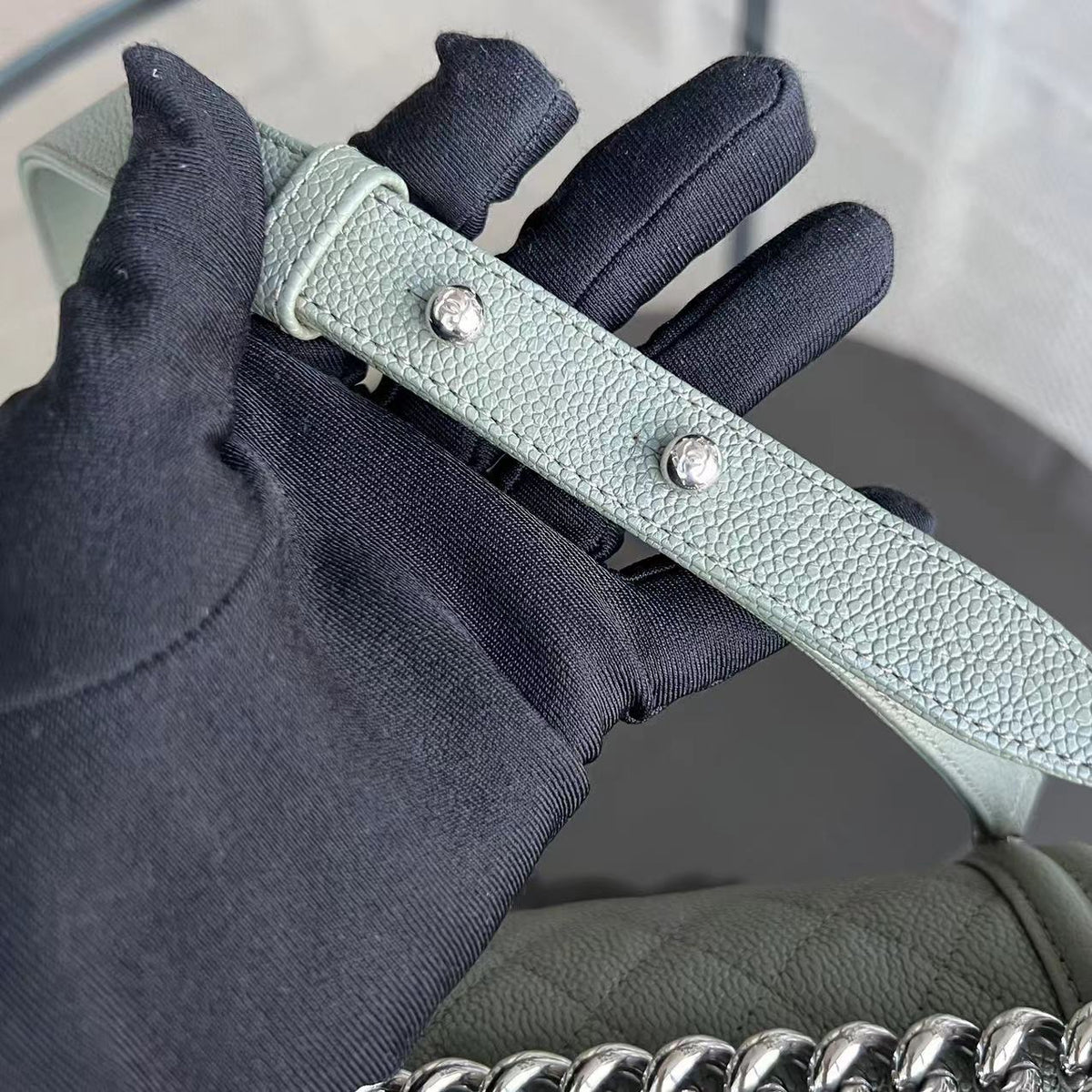 Caviar Boy Old Medium 25CM Quilted Grained Calfskin Light Green Leboy Silver Hardware Series 25