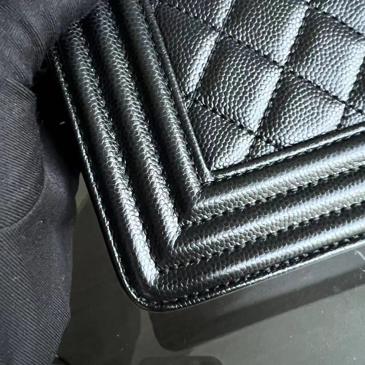 Caviar Boy Small 20CM Quilted Grained Calfskin Black Ruthenium Silver Hardware Series 27