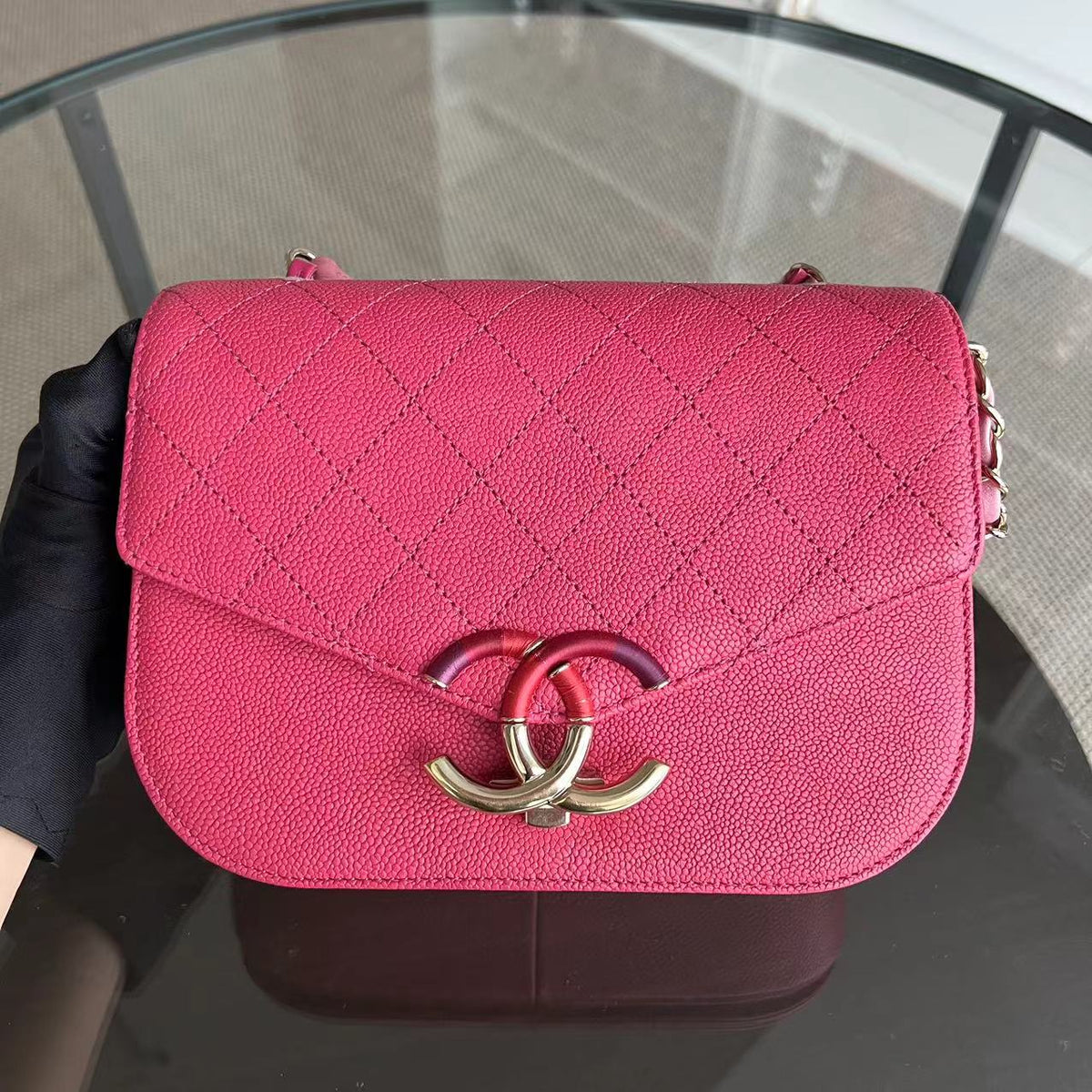 Caviar Coco Curve Cuba Small 21CM Thread Around Grained Calfskin Pink Golden Hardware Series 25