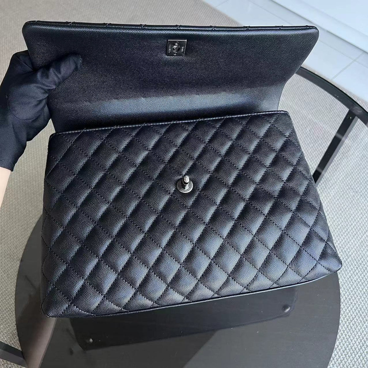 Caviar Coco Handle Large Quilted Grained Calfskin Black Silver Hardware Series 23
