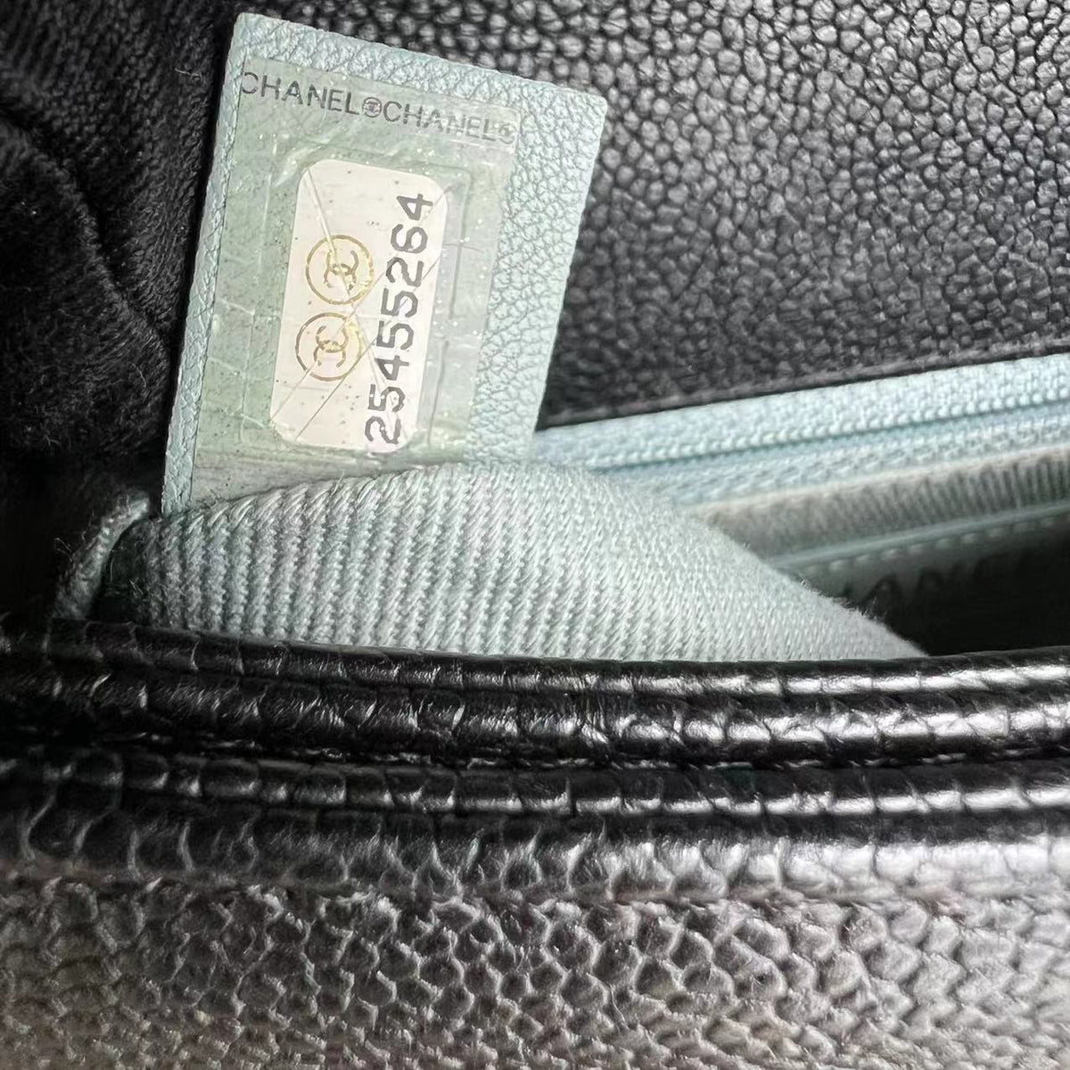 Caviar Cuba Coco Quilted Calfskin Cross Body Black GHW No 25