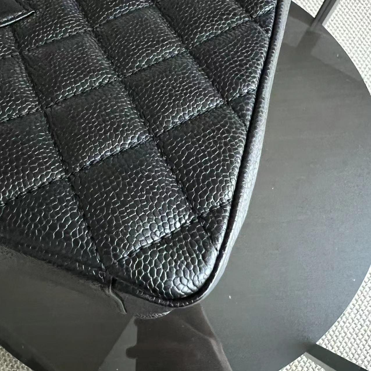 Caviar GST Grand Shopping Tote Quilted Grained Calfskin Silver Hardware Series 13