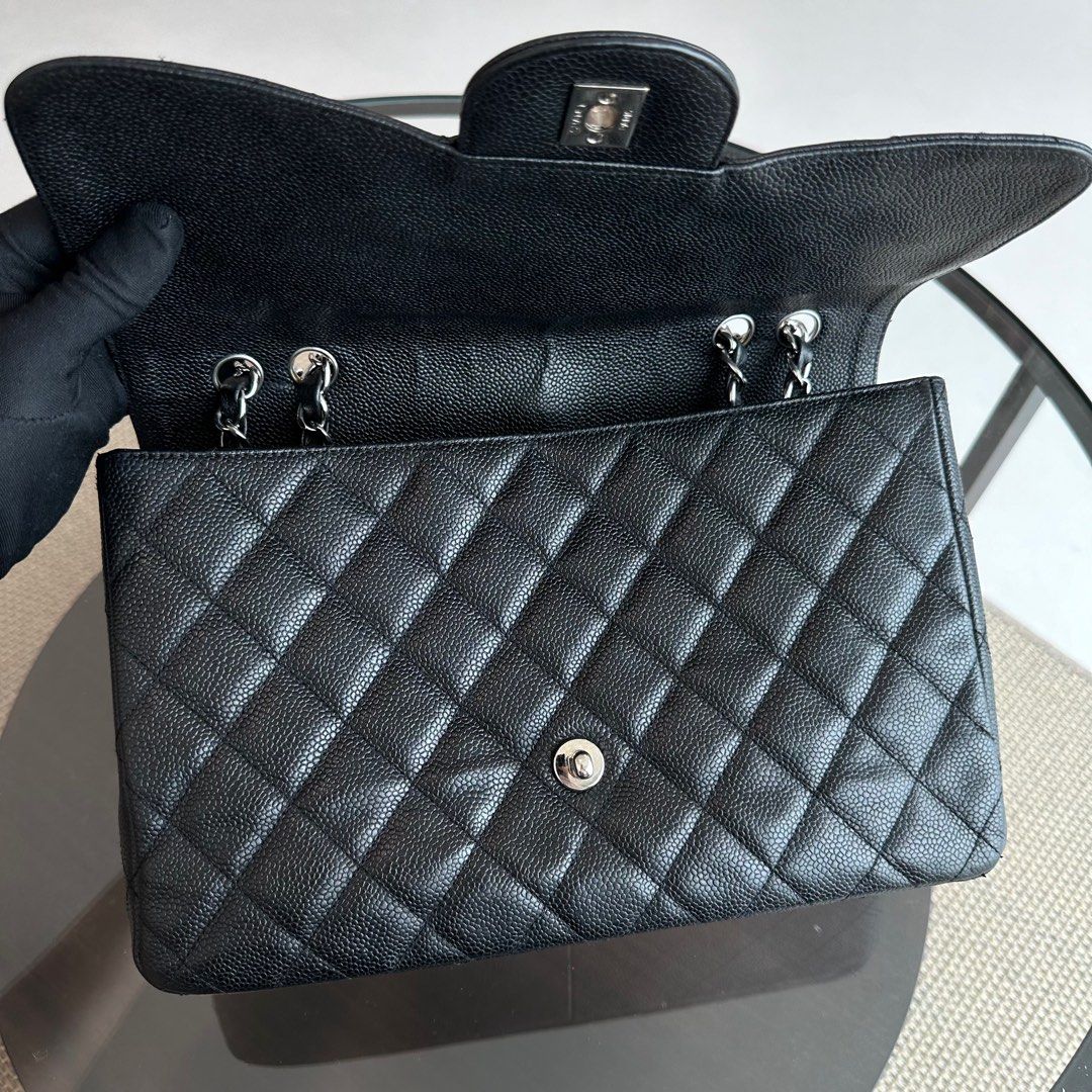Caviar Jumbo Classic Flap Quilted Grained Calfskin Black SHW No 12