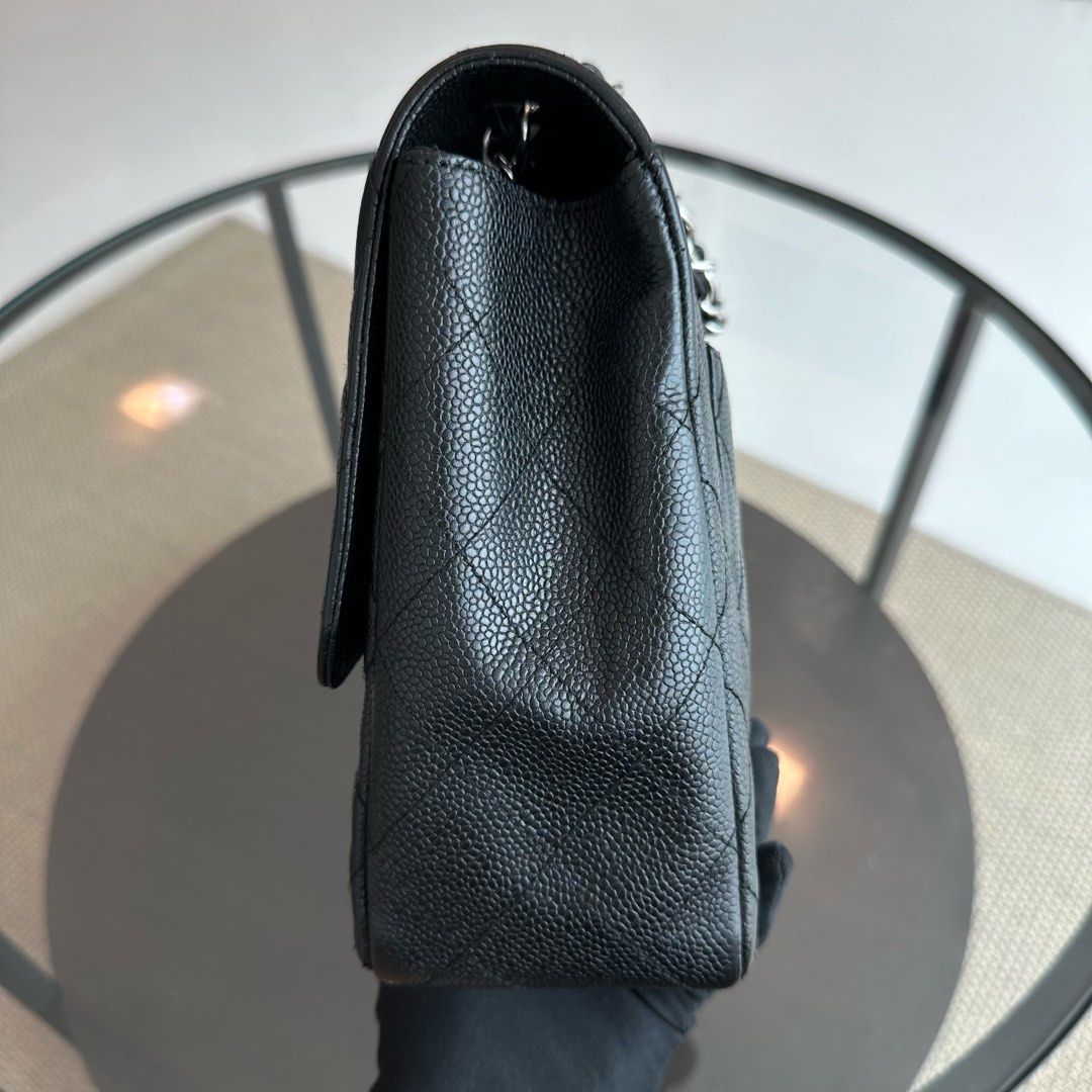 Caviar Jumbo Classic Flap Quilted Grained Calfskin Black SHW No 12