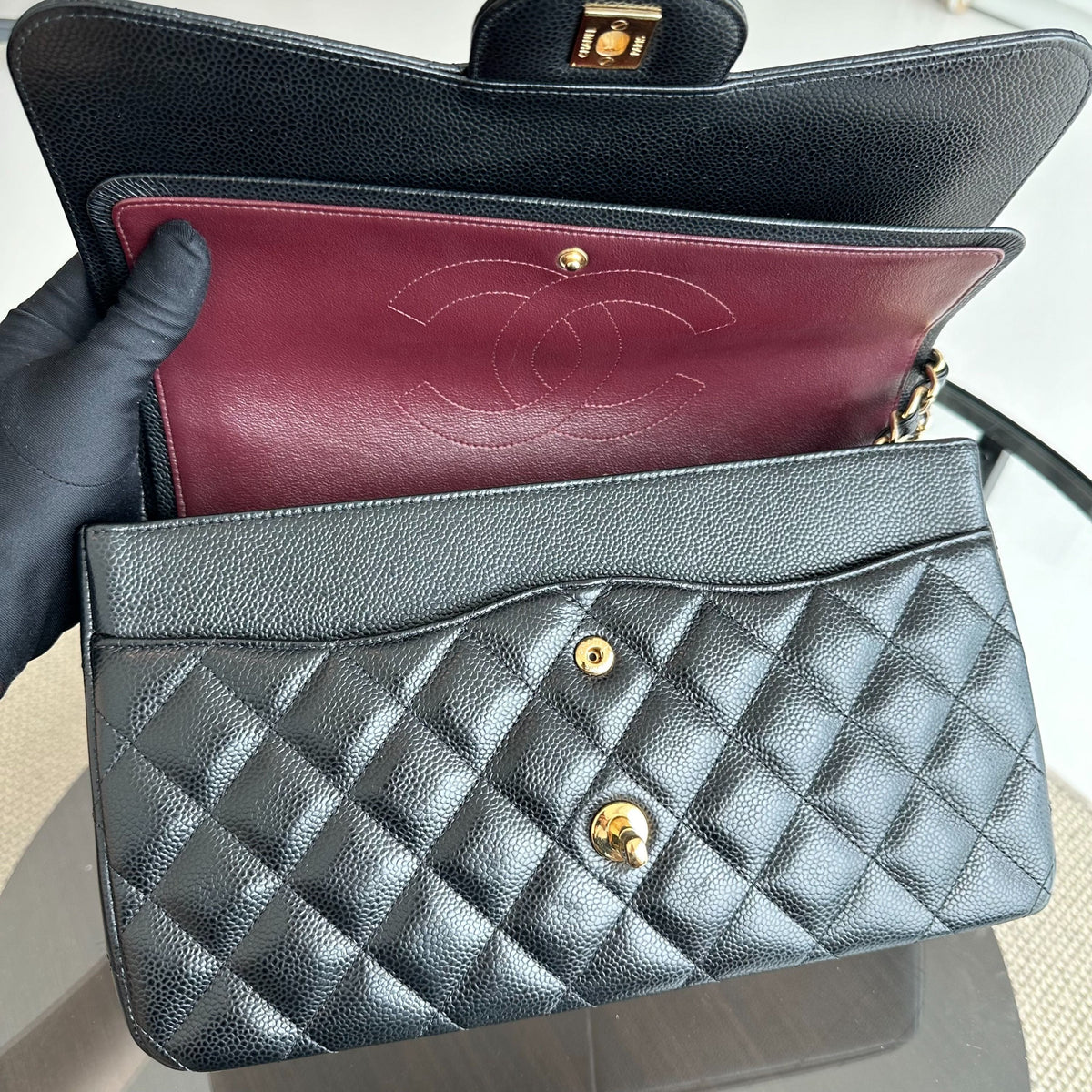 Caviar Jumbo Double Classic Flap Quilted Black GHW No 25