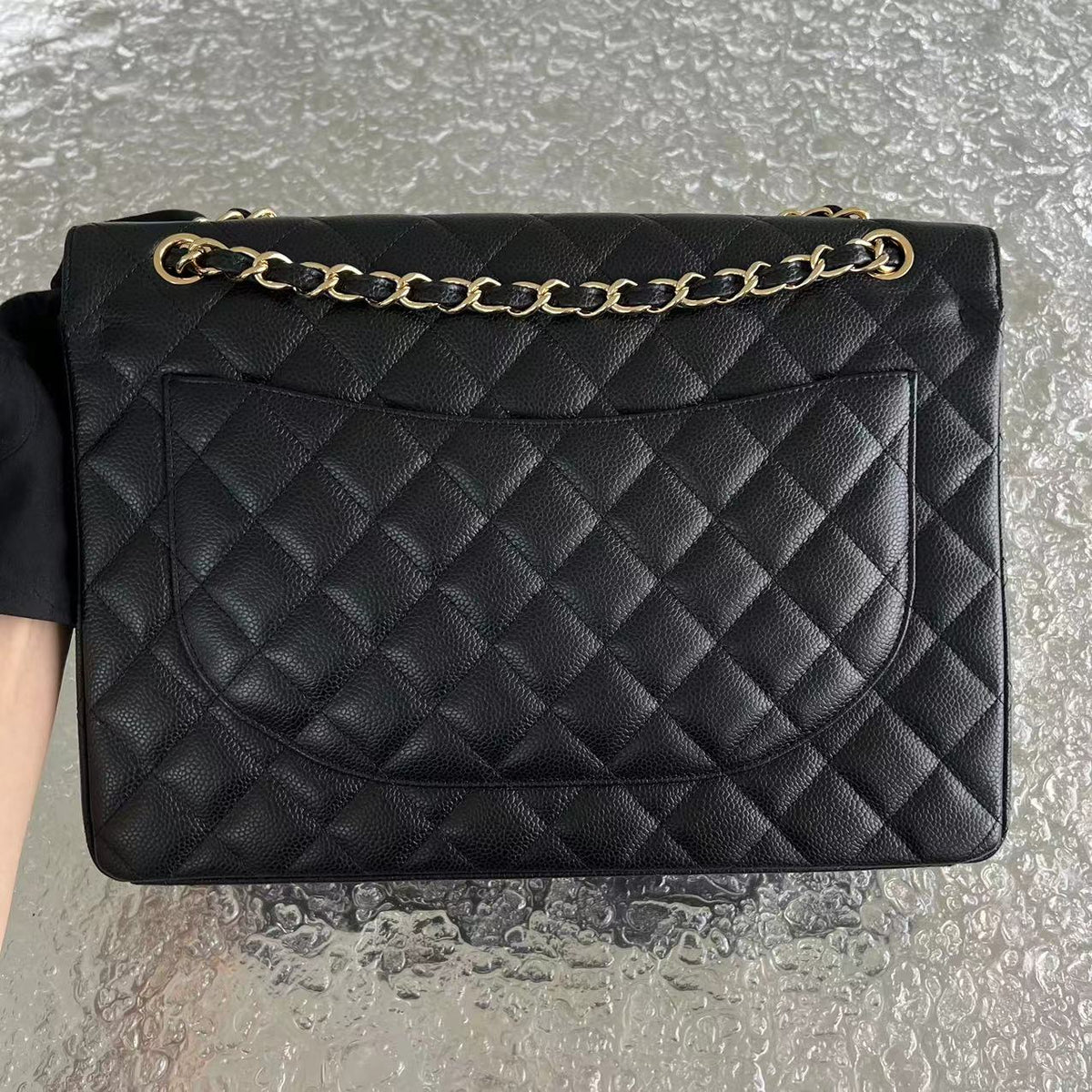 Caviar Maxi Classic Flap Double Flap Quilted Calfskin Black GHW No 15
