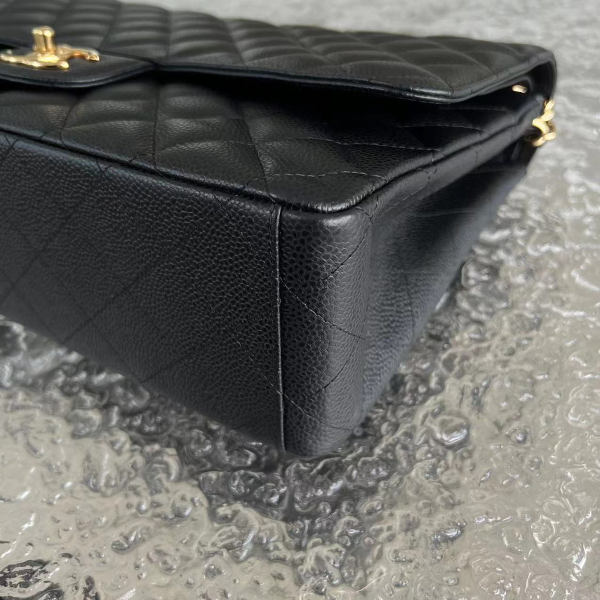Caviar Maxi Classic Flap Double Flap Quilted Calfskin Black GHW No 15