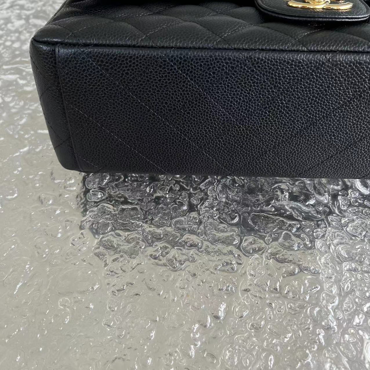 Caviar Maxi Classic Flap Double Flap Quilted Calfskin Black GHW No 15