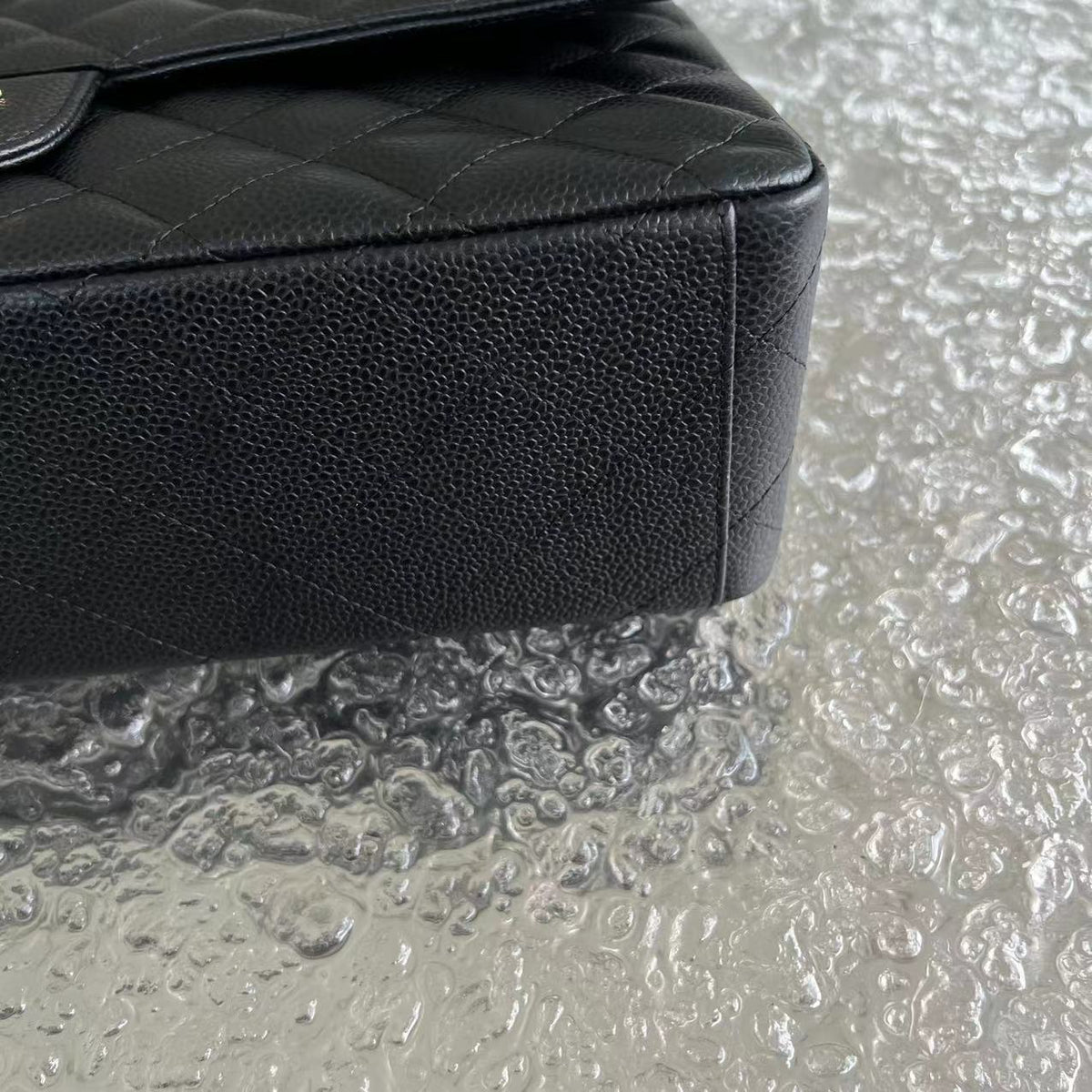 Caviar Maxi Classic Flap Double Flap Quilted Calfskin Black GHW No 15
