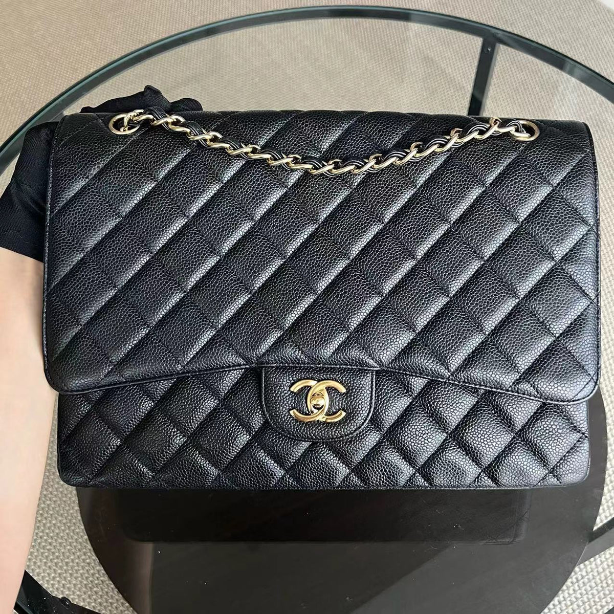 Caviar Maxi Classic Flap Single Flap Quilted Grained Calfskin Black Golden Hardware Series 13