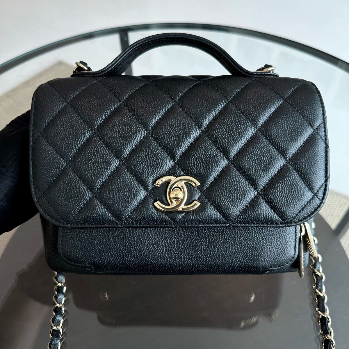Caviar Medium 23CM Business Affinity Quilted Calfskin Black GHW No 27