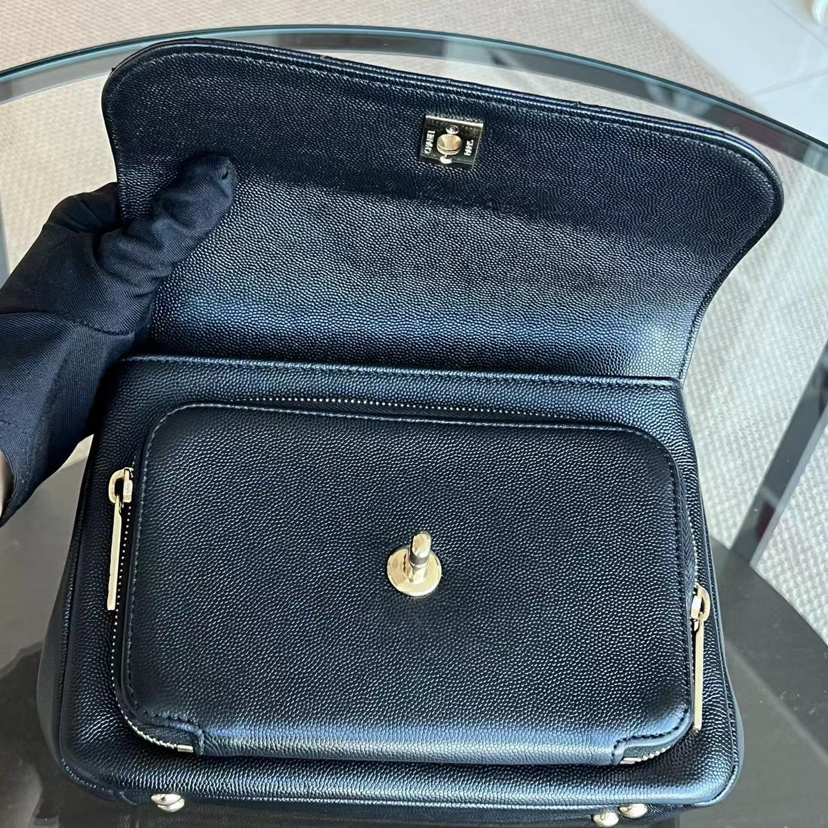 Caviar Medium Business Affinity 23CM Quilted Calfskin Black GHW No 25