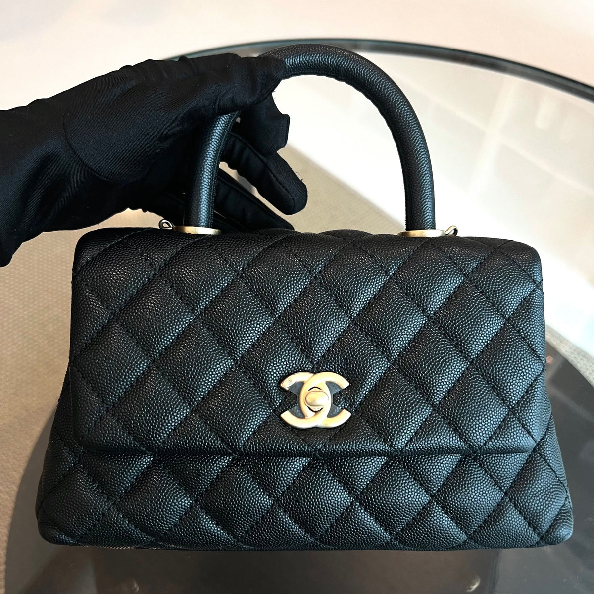 Caviar Small Coco Handle 24cm Quilted Calfskin Black No 24
