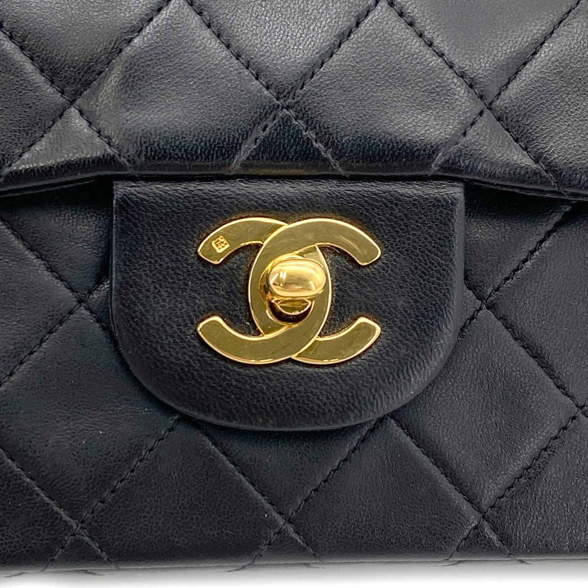 CHANEL VINTAGE CLASSIC FLAP SMALL CHAIN SHOULDER BAG BLACK LAMB SKIN 90268059