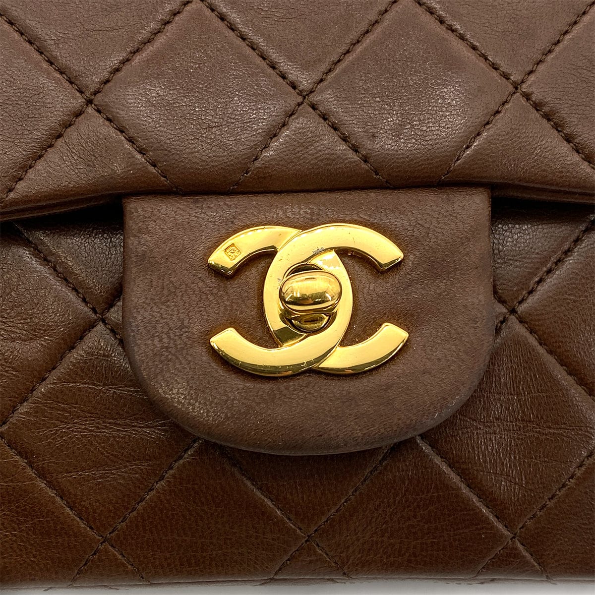 CHANEL VINTAGE CLASSIC FLAP SMALL CHAIN SHOULDER BAG BROWN LAMB SKIN 90260138