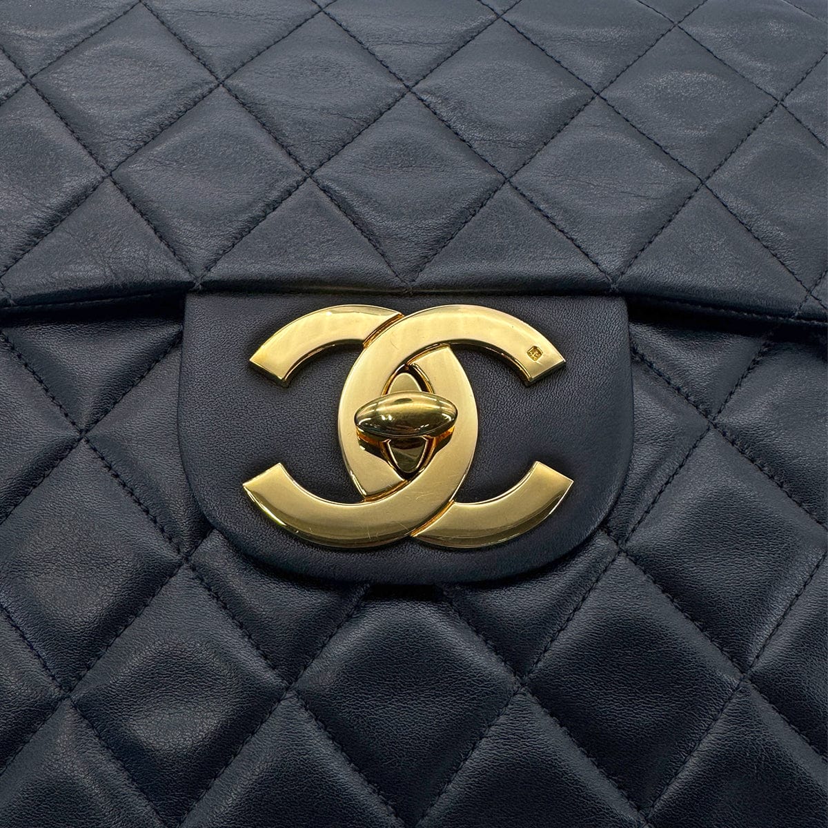 CHANEL VINTAGE MAXI MATELASSE 34 CHAIN SHOULDER BAG BLACK LAMB SKIN 90267401