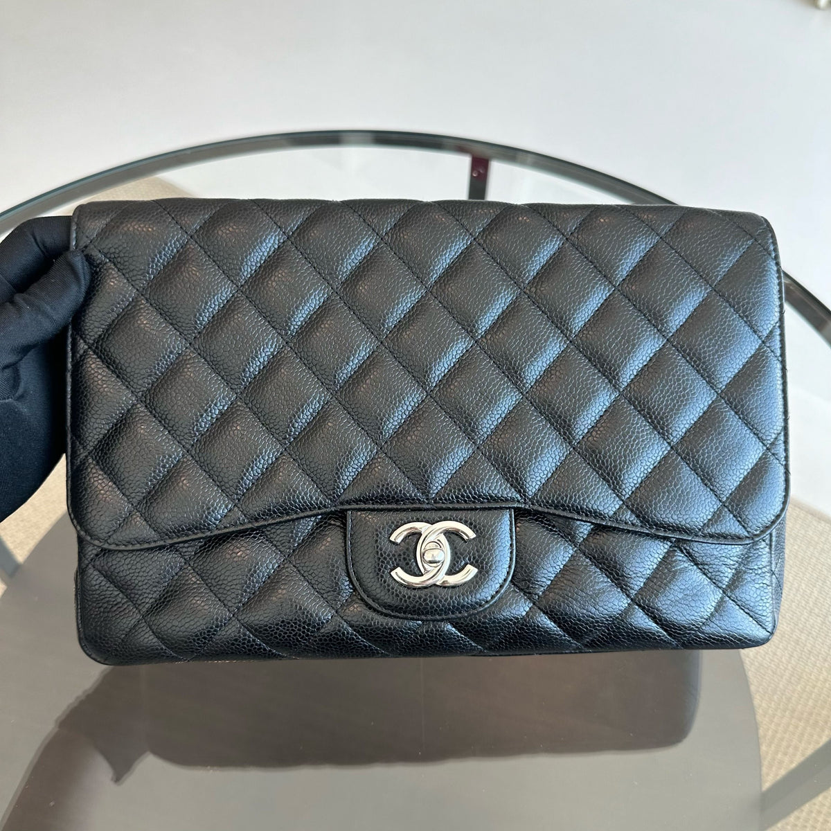 Classic Flap Jumbo 30cm Single Flap Black SHW No 13