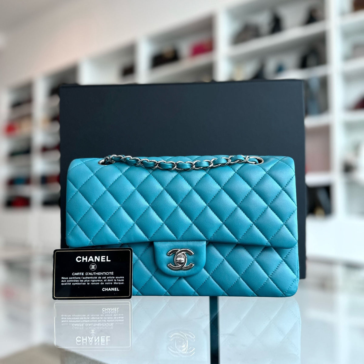 Classic Flap Medium Lambskin Blue SHW No 20