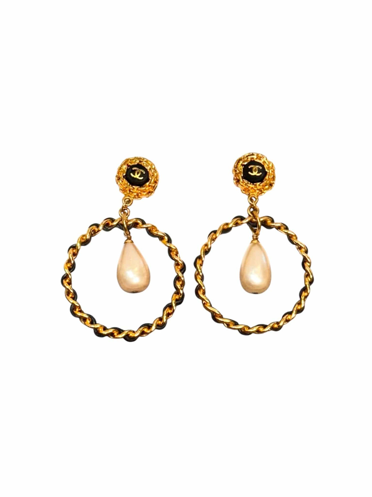 Chanel Vintage Pearl Ear Clip 93P