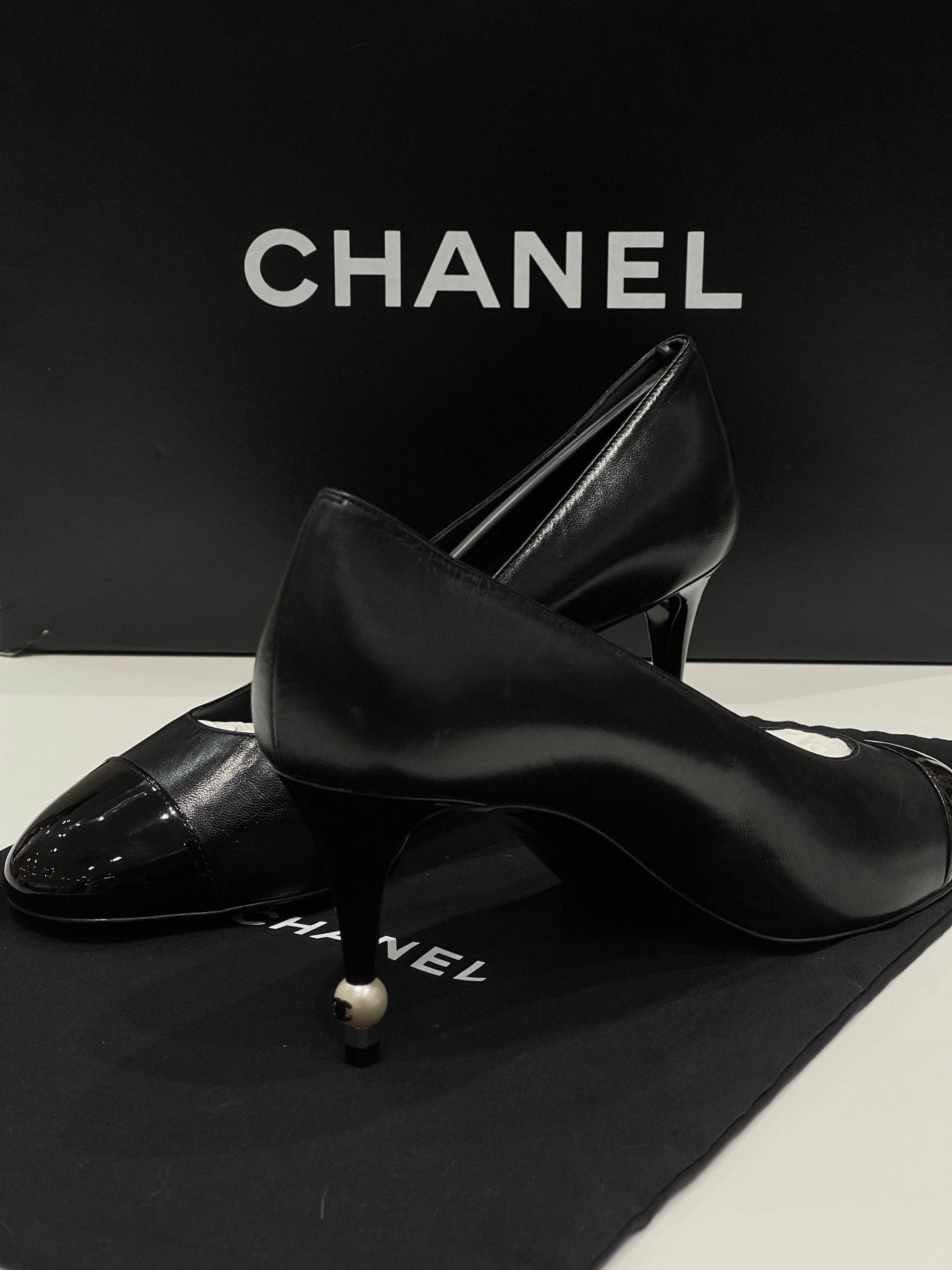 Chanel - Escarpins noirs T38