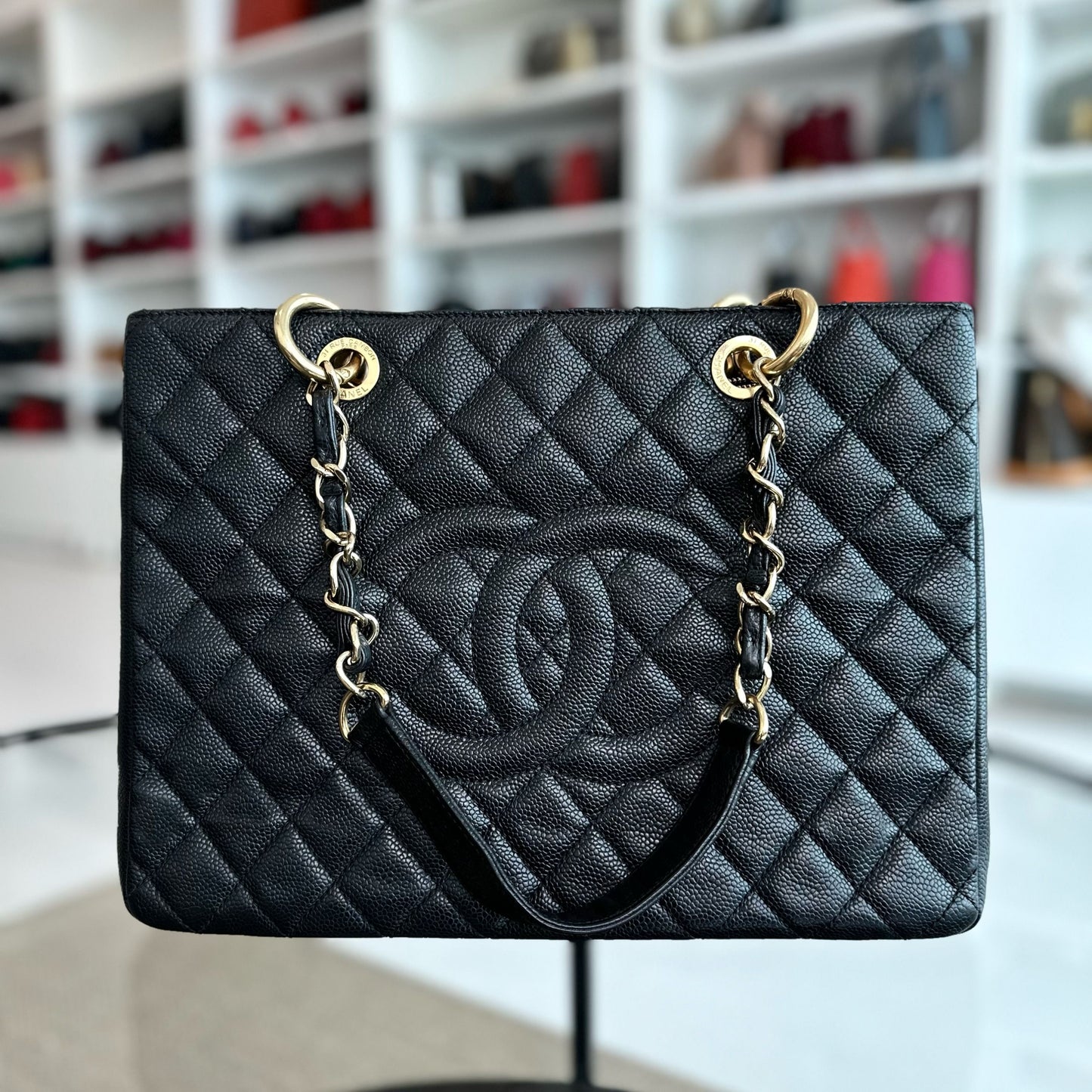 GST Caviar Grand Shopping Tote Black GHW