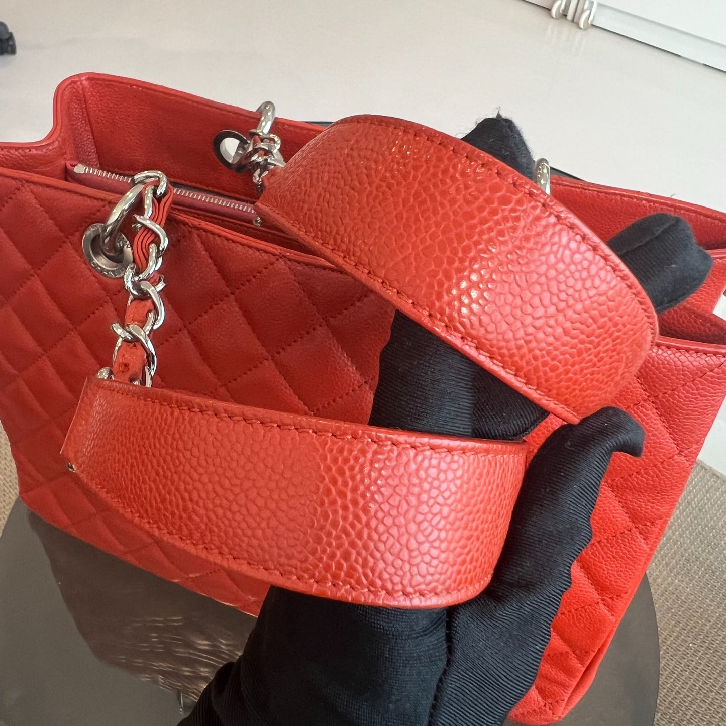 GST Grand Shopping Tote Caviar Salmon Red No.17