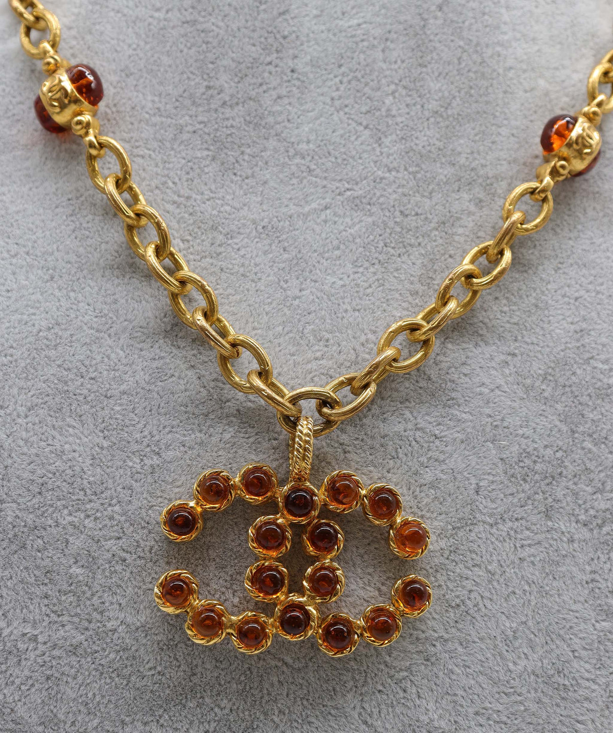 CHANEL VINTAGE NECKLACE GRIPOIX DXBS2927