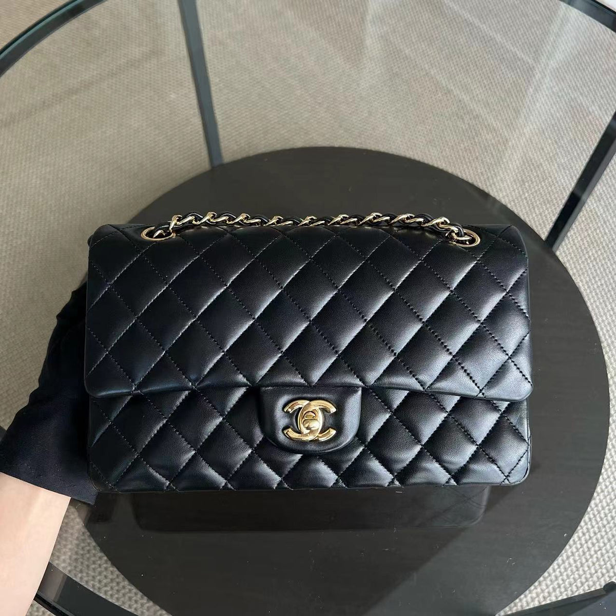 Double Flap Quilted Lambskin Black GHW No 15