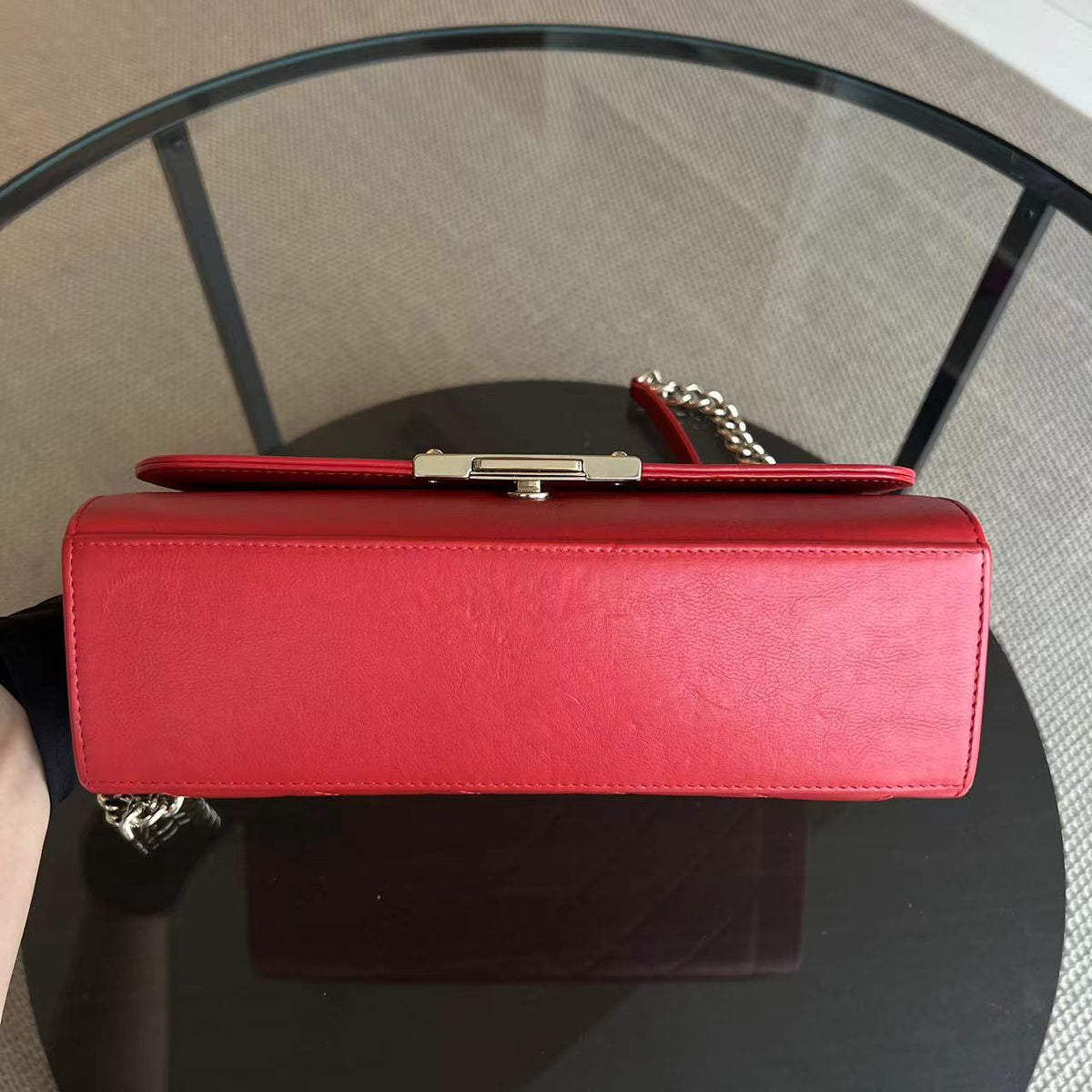 Chanel Medium Label Click Flap Quilted Grained Calfskin Red Golden Hardware Series 24