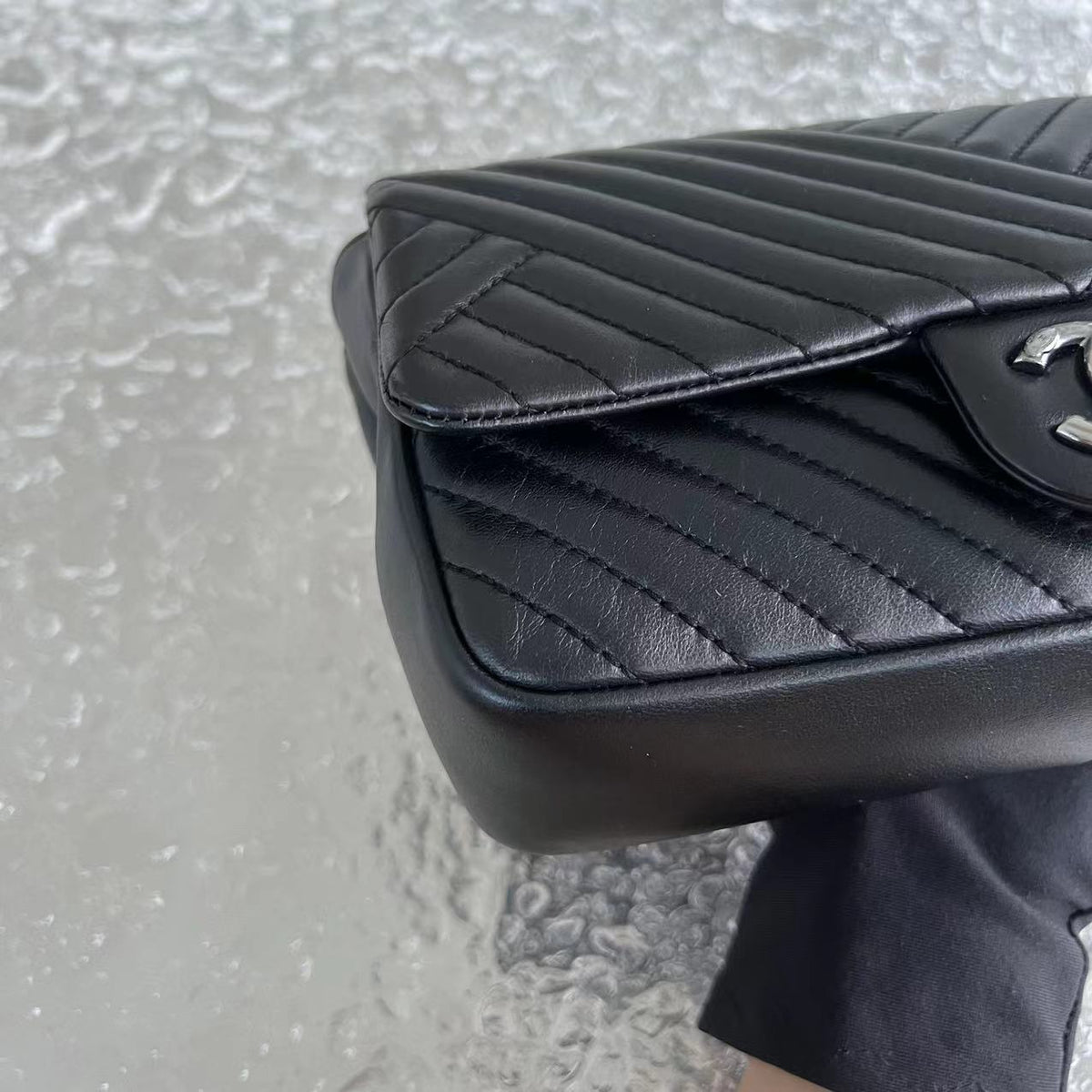 Mini Rectangular Classic Flap Crossing Lambskin Black Silver Hardware Series 21