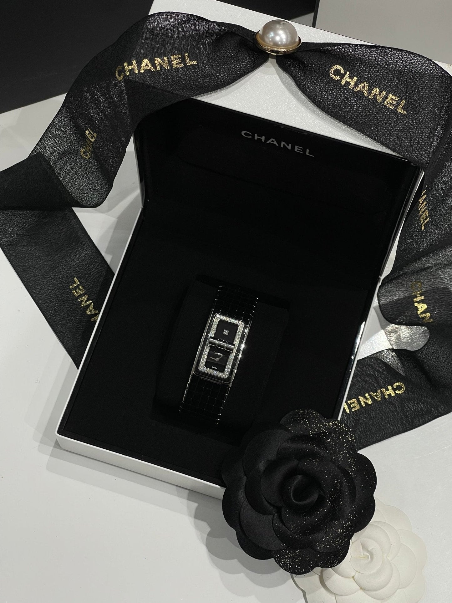Chanel - Montre Code coco acier, céramique et diamants