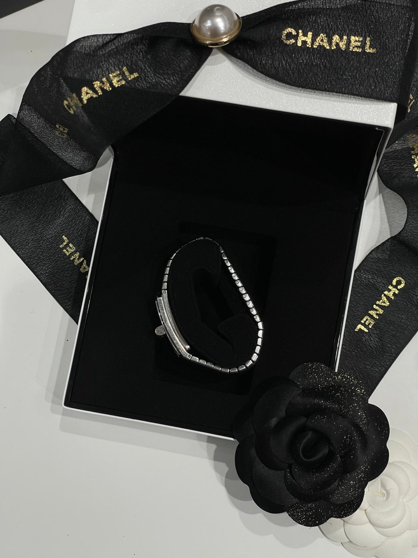Chanel - Montre Code coco acier, céramique et diamants