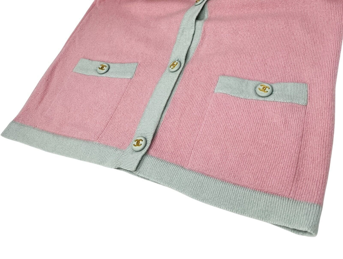 CHANEL Vintage CC Logo Cardigan Sweater Top Button Pink Blue Cashmere