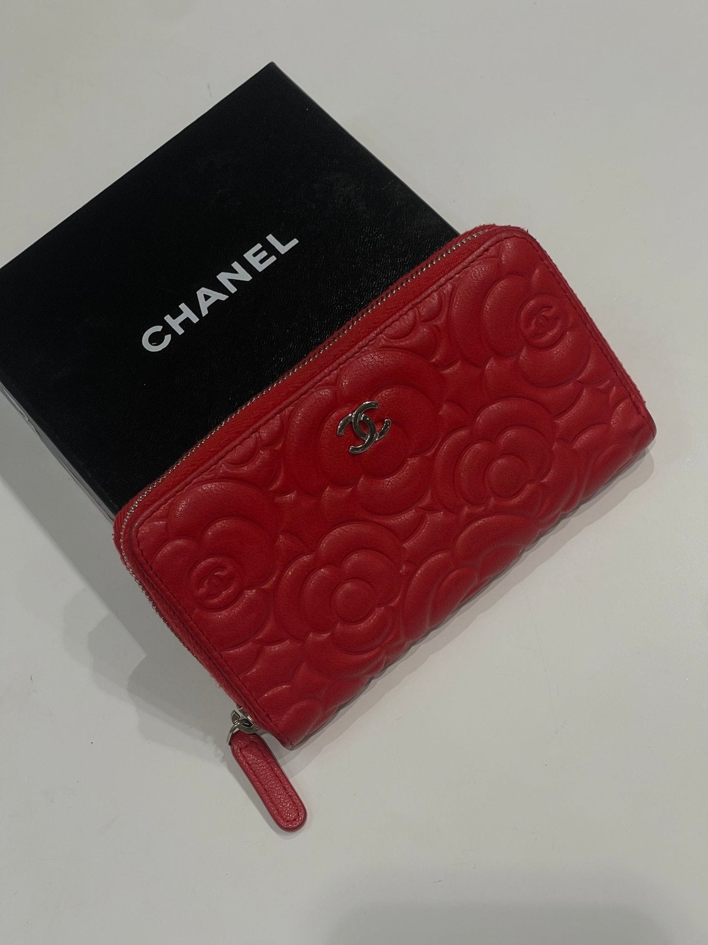 Chanel - Portefeuille Camélia rouge