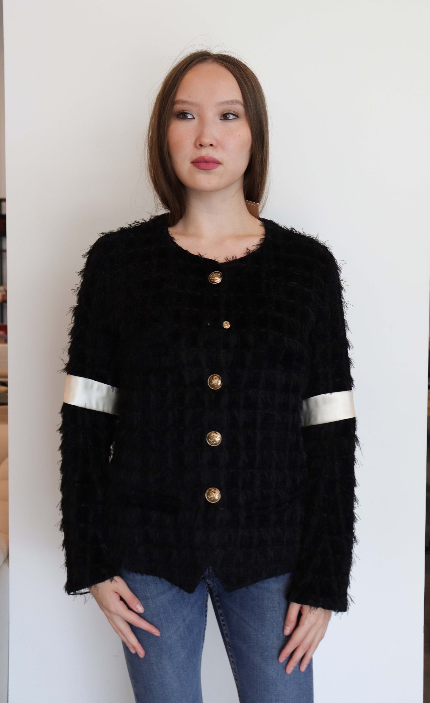 chanel  black white tweed jacket  DXBS2459