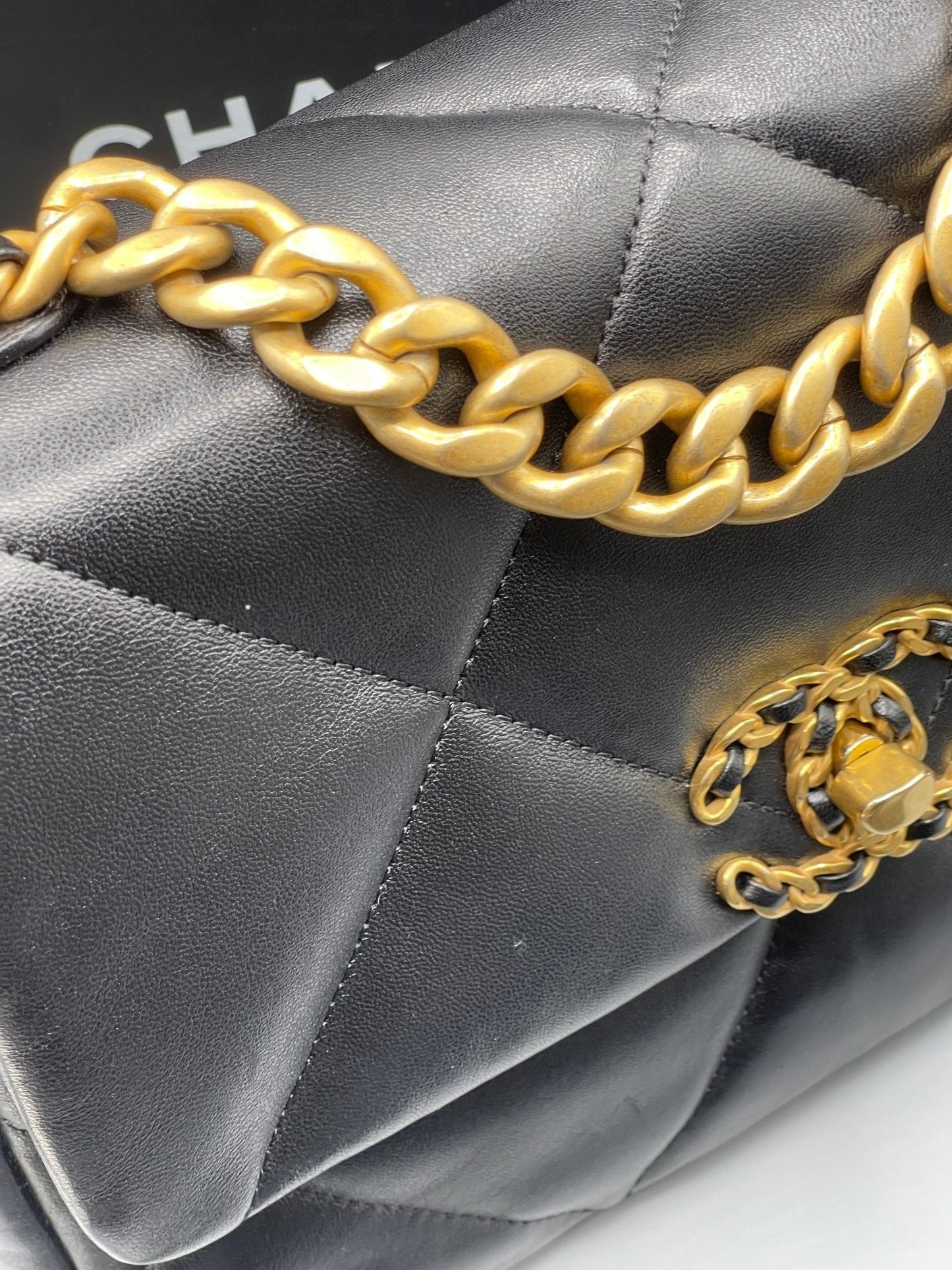 Chanel - Sac 19 noir