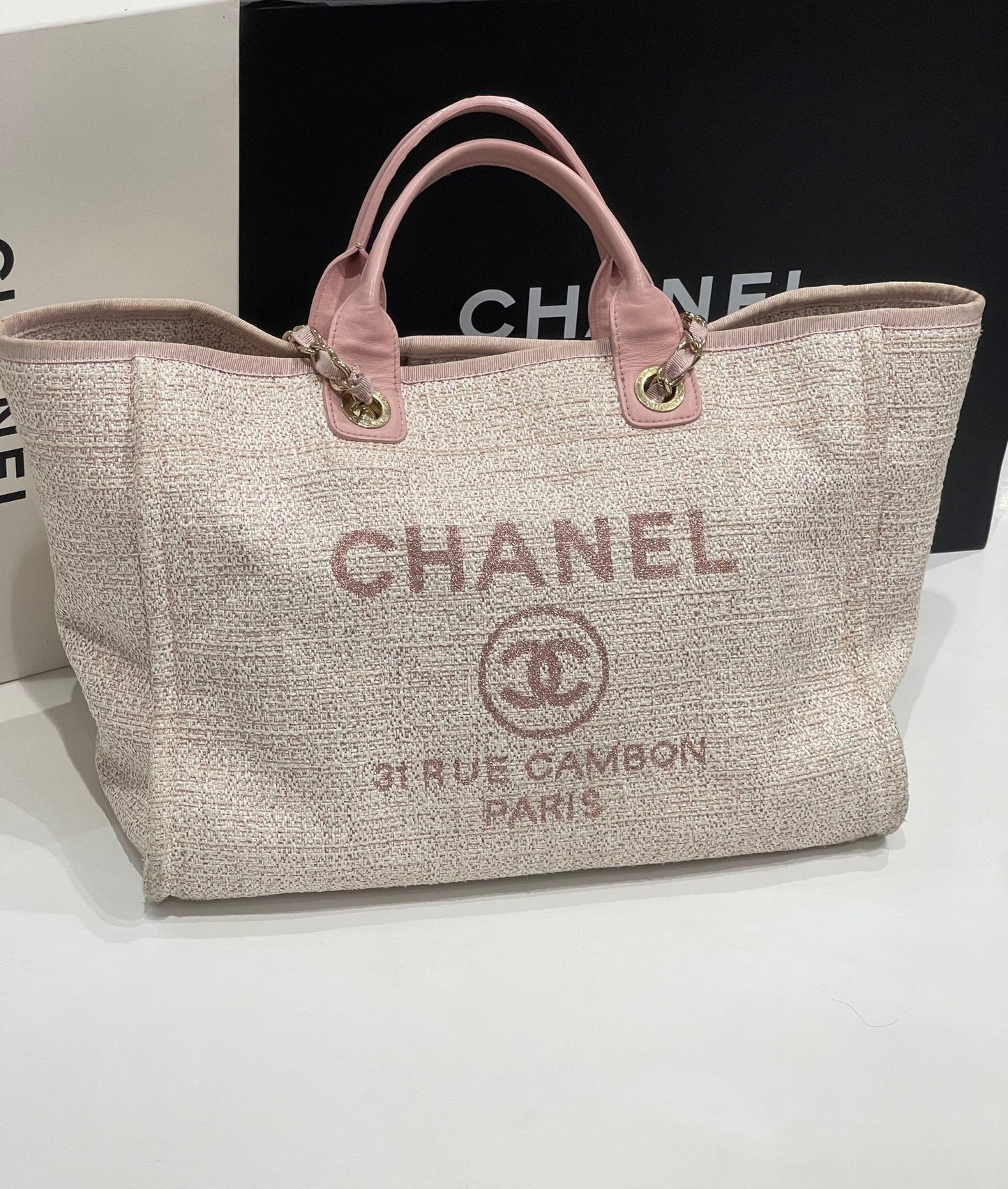 Chanel - Sac cabas Deauville GM