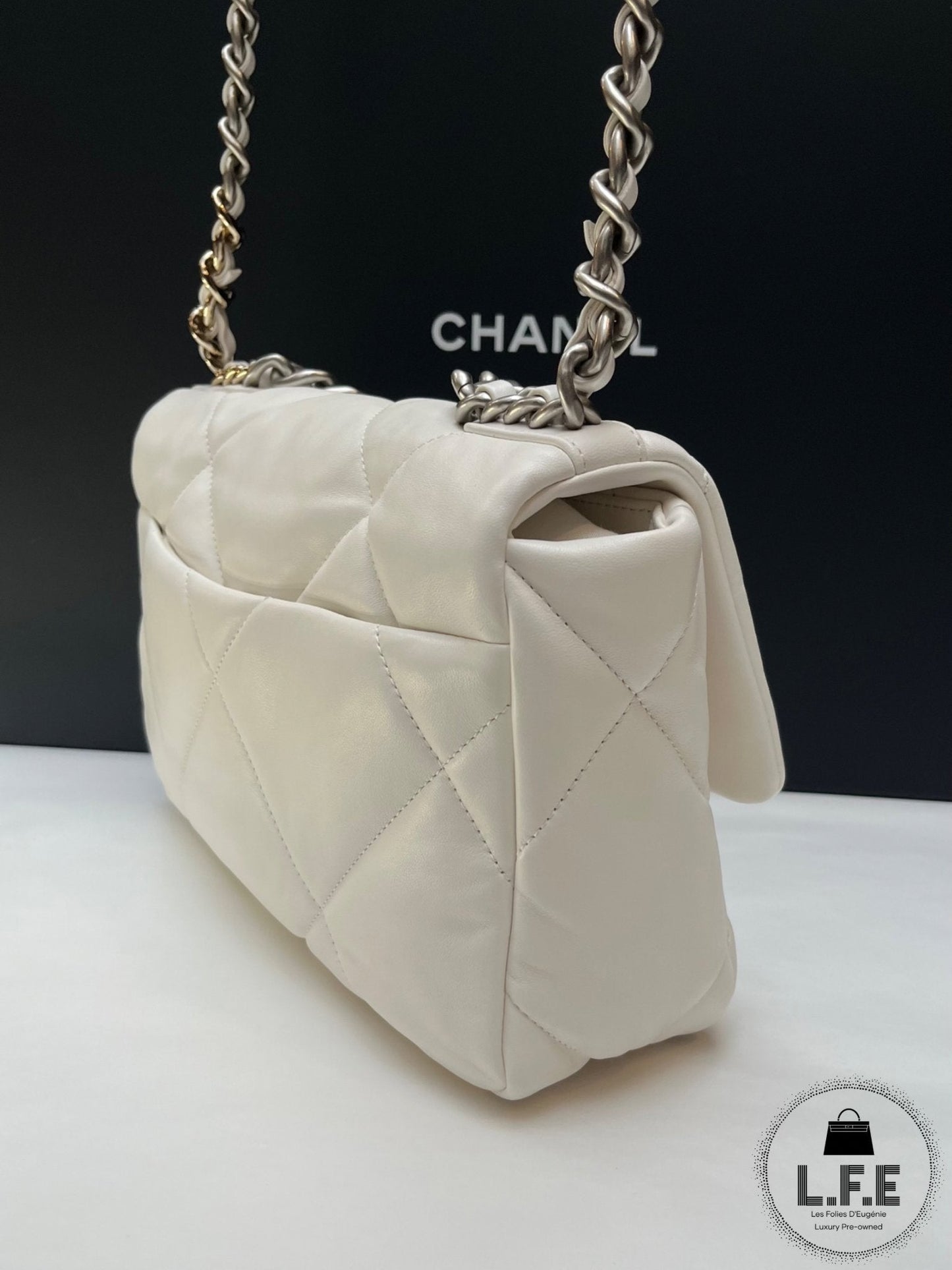 Chanel - Sac Chanel 19