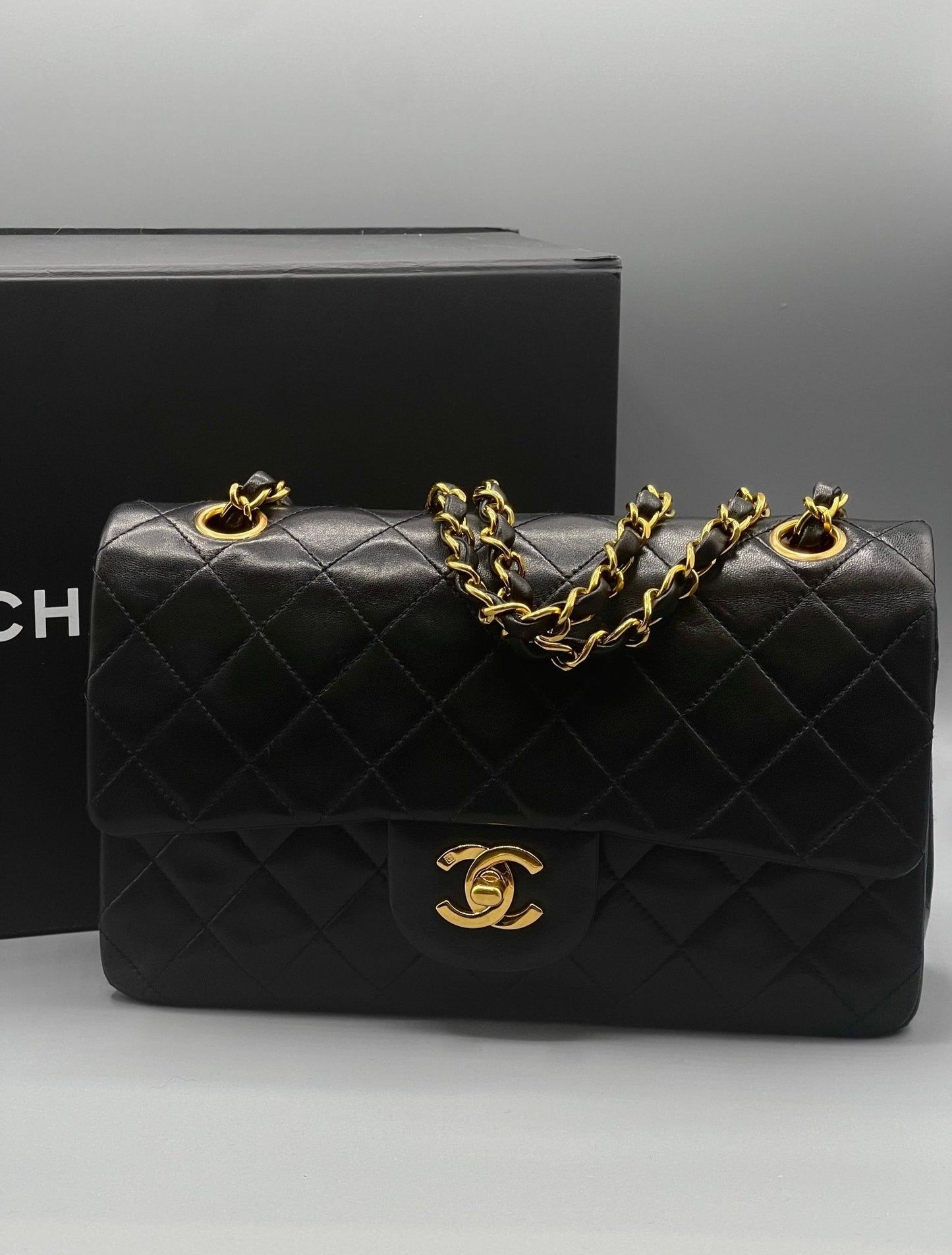 Chanel - Sac Classique 11.12 Timeless 23
