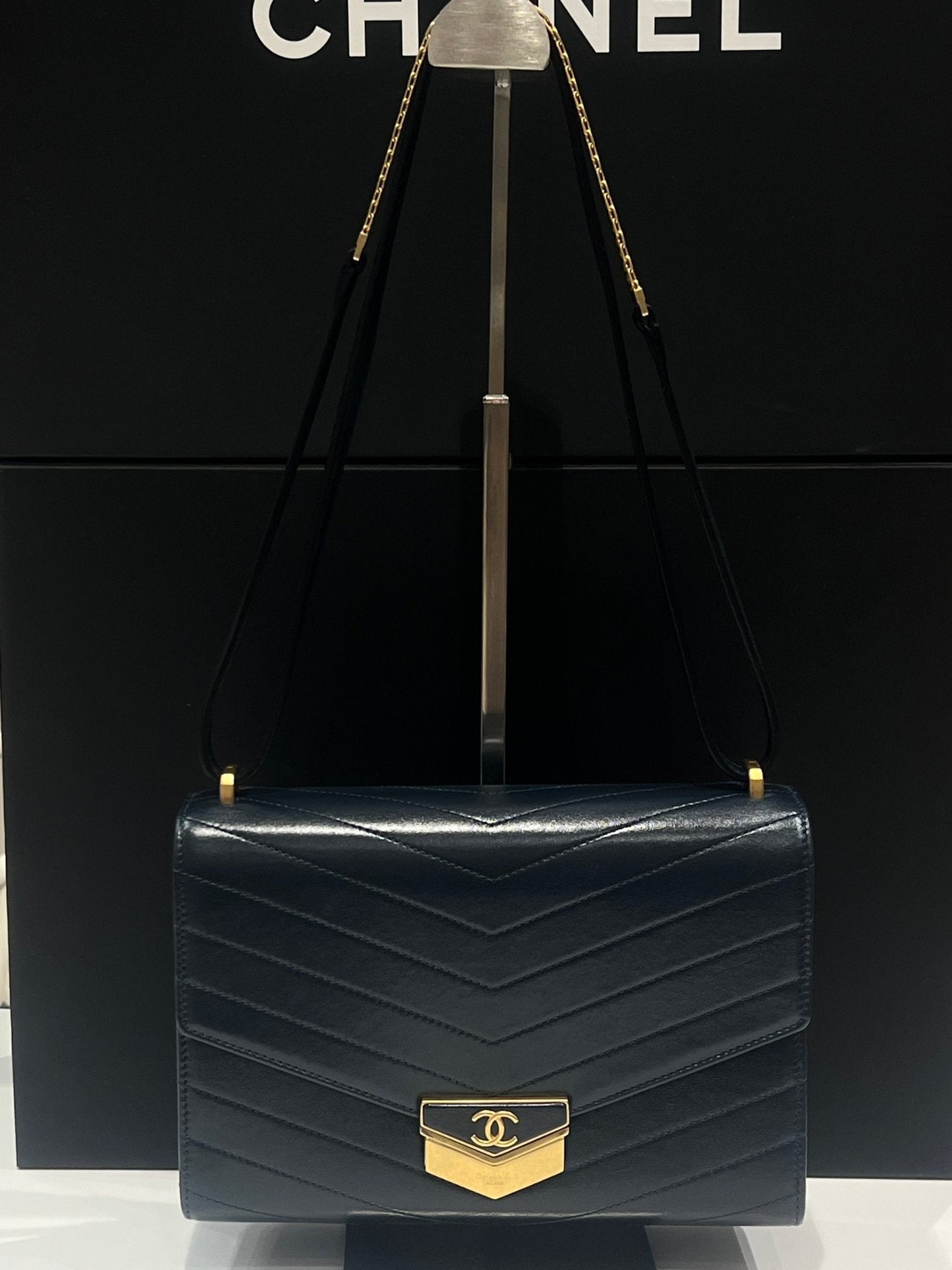 Chanel - sac édition limitée cuir bleu pétrole
