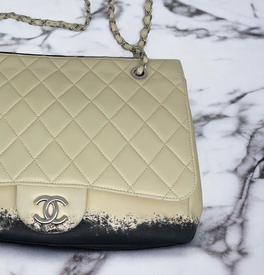 Chanel - Sac Maxi Jumbo