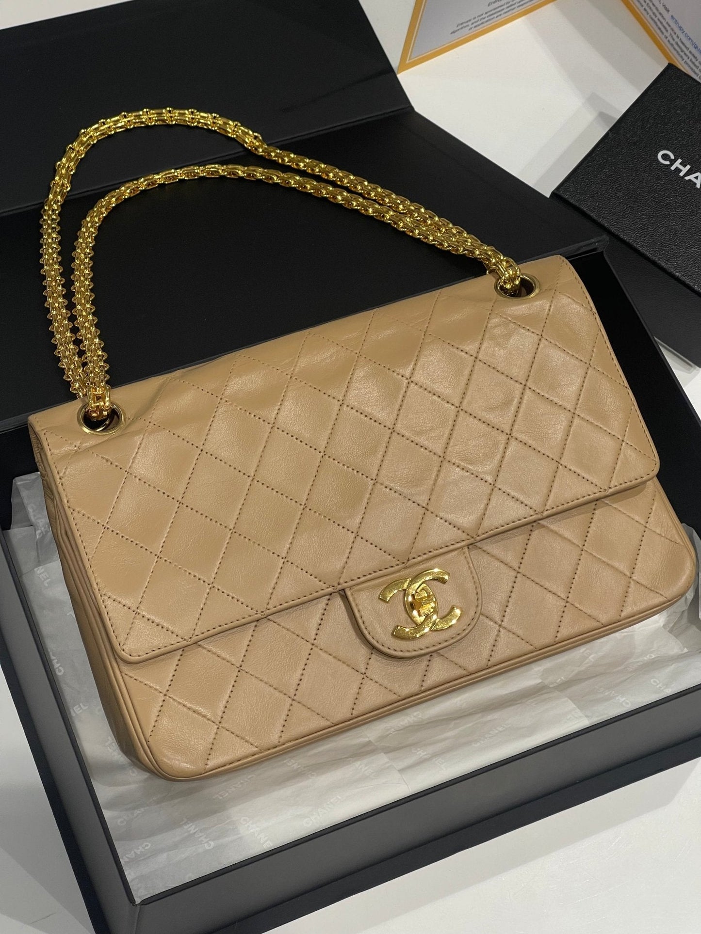 Chanel - sac Timeless médium vintage camel