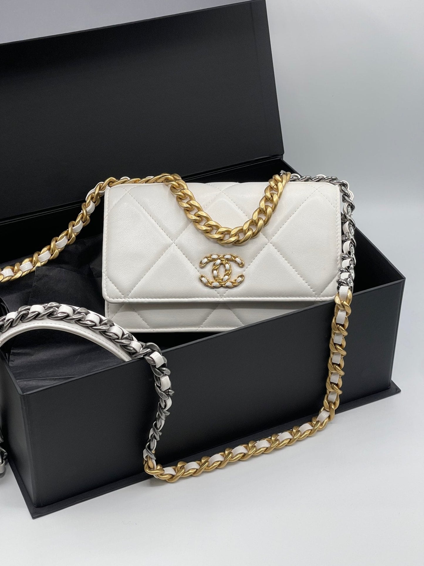 Chanel - Sac wallet on chain 19 blanc