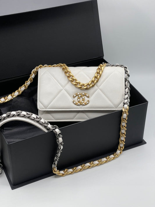 Chanel - Sac wallet on chain 19 blanc
