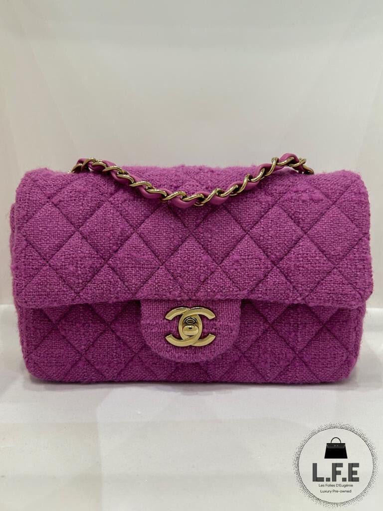 Chanel - Timeless Mini 20